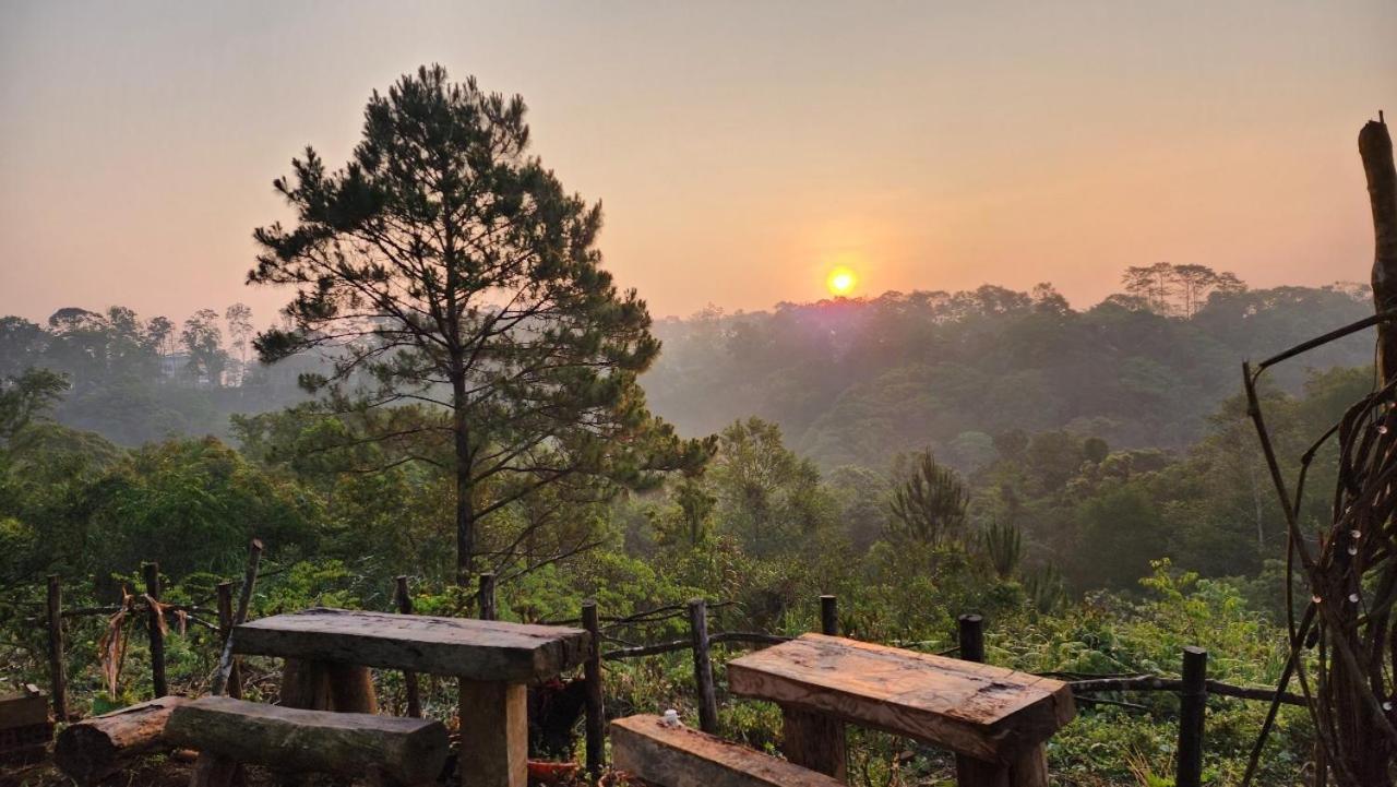 Big Mang Den Homestay Kon Von Kla Bagian luar foto